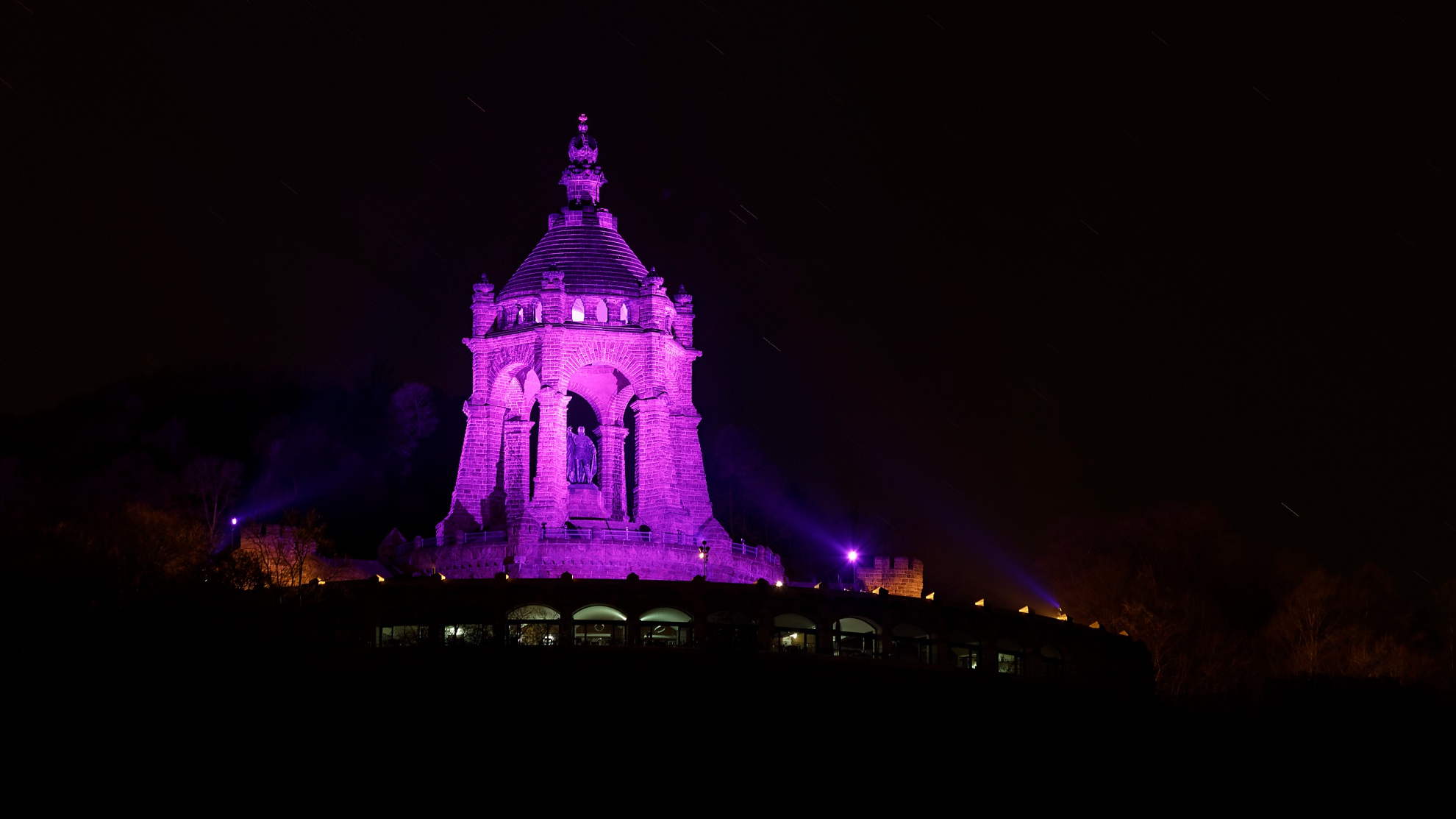 DE_ST_POW_KW_2020_11_19_0000_01_01_0010_01_OOS_DXO_DNG_PS_16_09